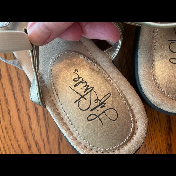 Life stride sandals - Picture 2 of 3